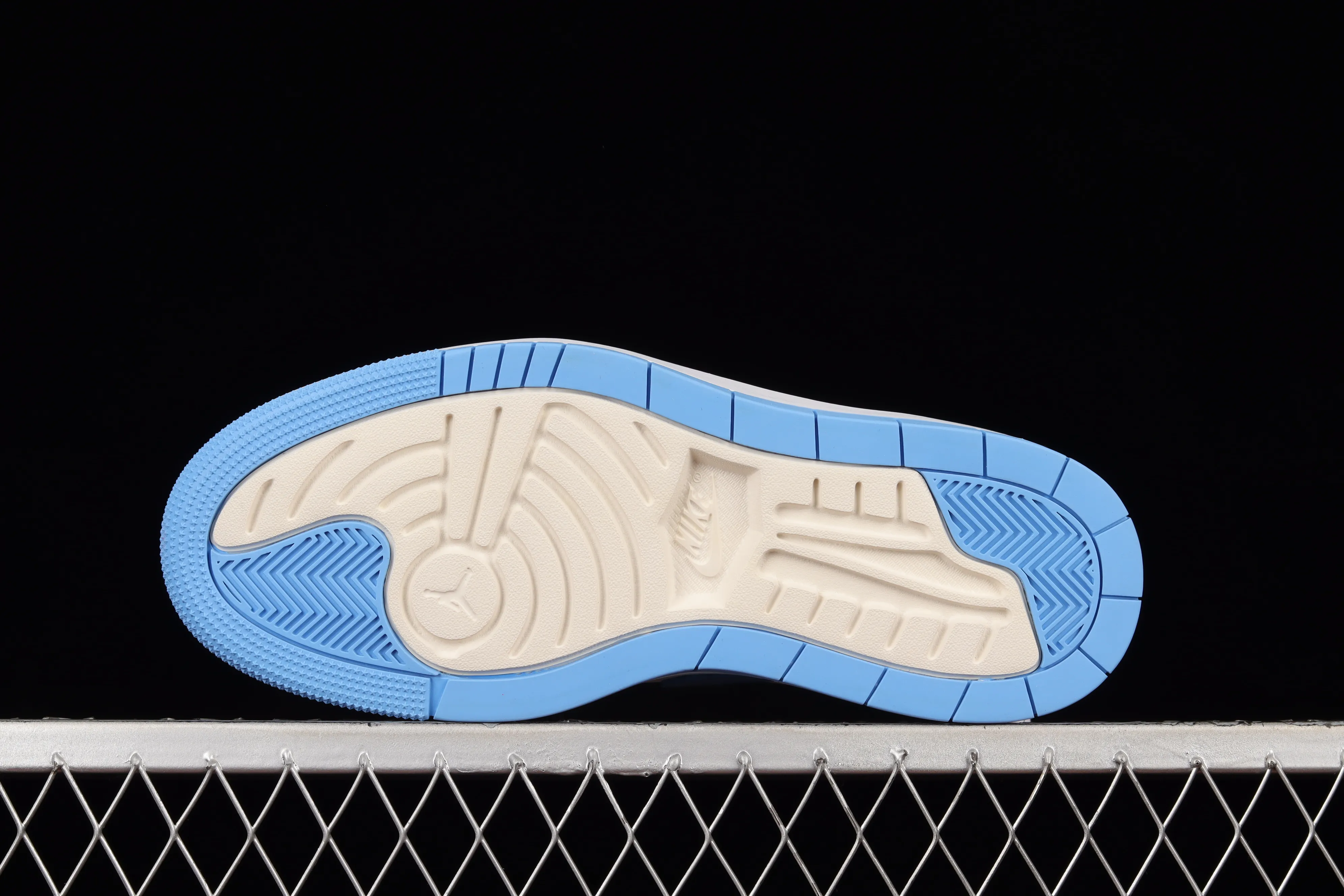 All categories Air Jordan Jordan series basketball shoes Air Jordan 1 Low Z version Air Jordan 1 Elevate Low SE "Wolf Grey" Little AJ first layer thick sole retro basketball shoes DQ3698-141
